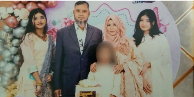 samia islam farzana with her family